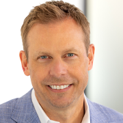Headshot of VNS Health CEO Dan Savitt