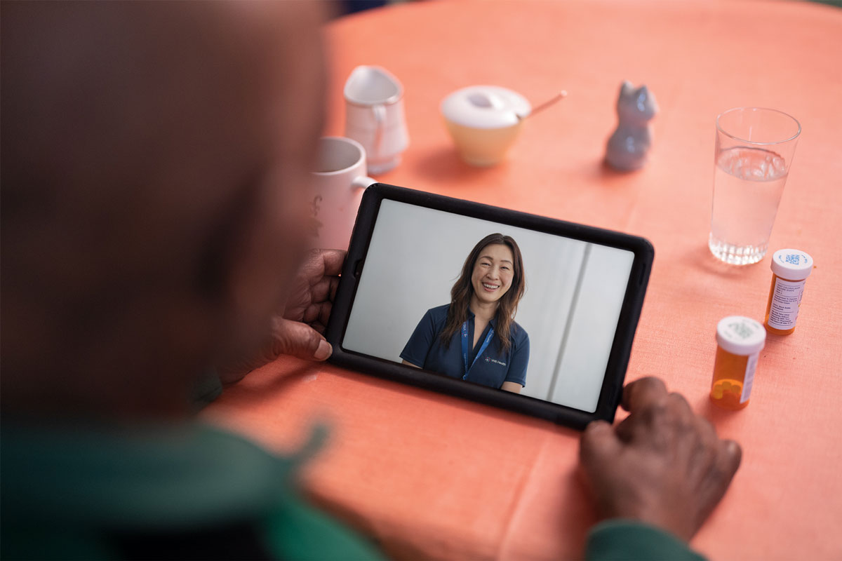 A virtual session with a VNS Health care worker